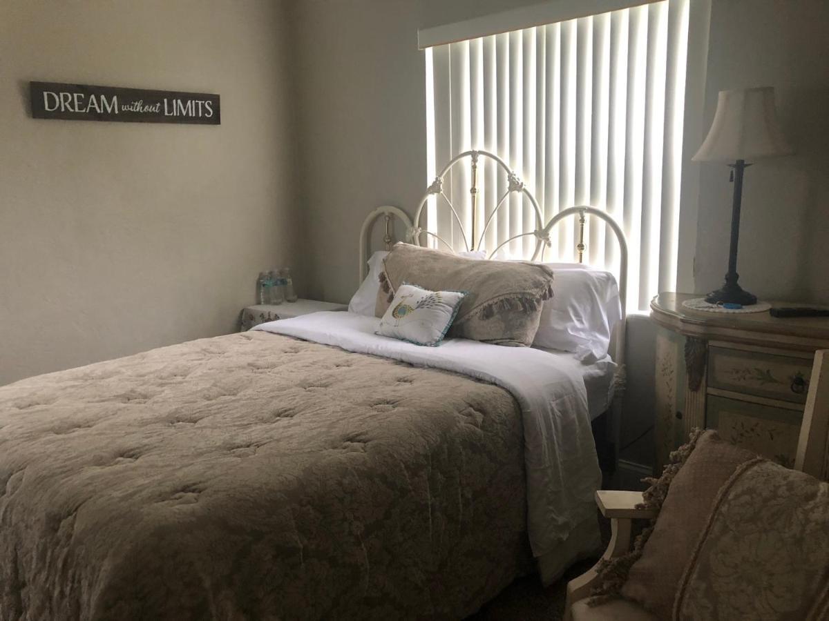 Villa Olivia Guest Rooms Hollywood Buitenkant foto