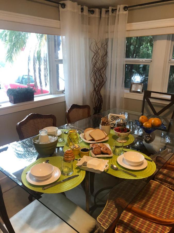 Villa Olivia Guest Rooms Hollywood Buitenkant foto