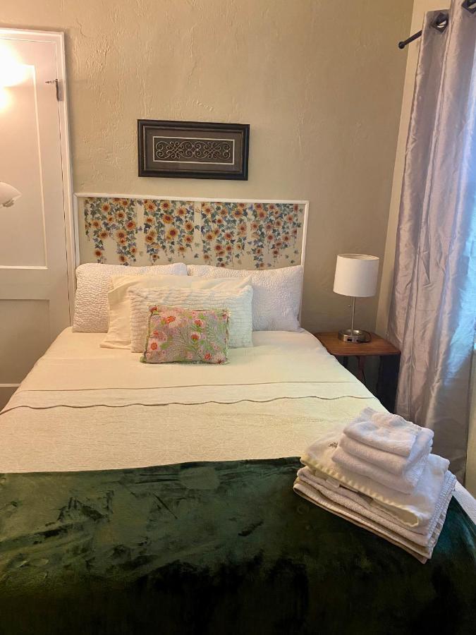 Villa Olivia Guest Rooms Hollywood Buitenkant foto